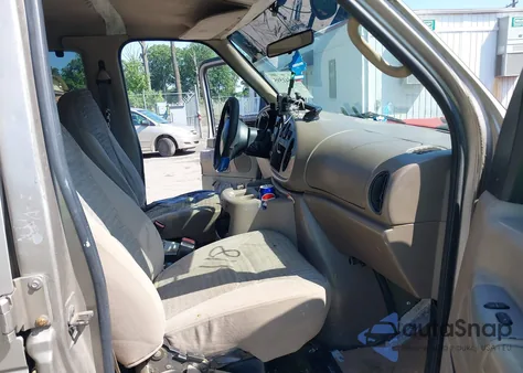 2001 Ford Econoline Xl/Xlt из США, поврежденный, VIN 1FMRE11L31HB54160